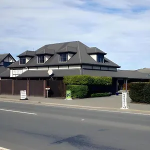 Aston Court Motel