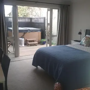 Alfred's@115 Bed & Breakfast